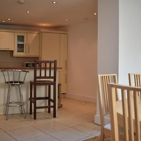 Daire Spacious 3 Bedroom House In Ballsbridge