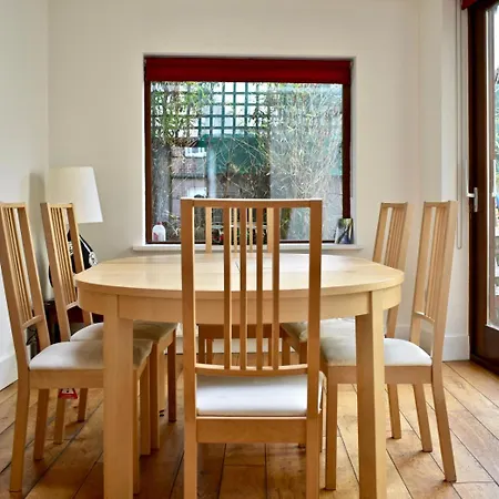 Spacious 3 Bedroom House In Ballsbridge Daire Dublin