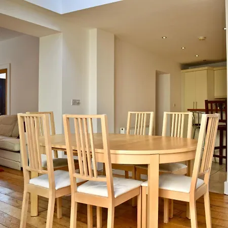 Apartment Spacious 3 Bedroom House In Ballsbridge